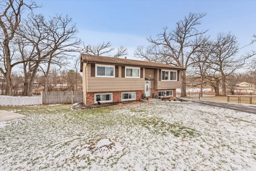 1809 Maplewood Court, Lindenhurst, IL 60046 - Image #2