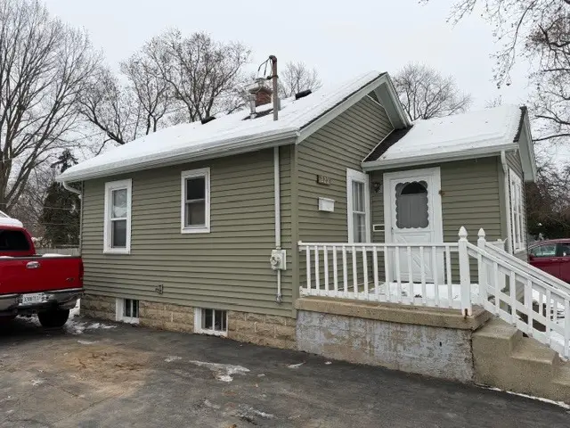 229 S Edison Avenue, Elgin, IL 60123 - Image #2