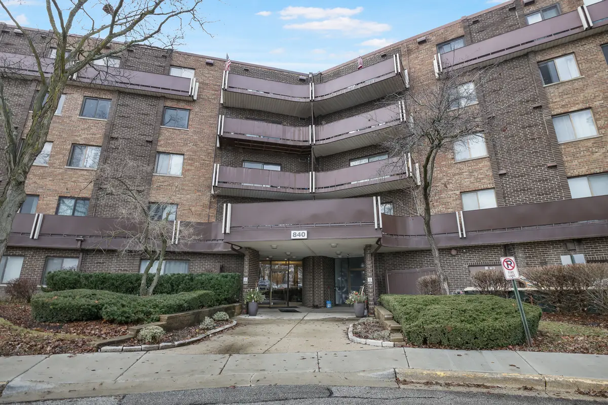 840 Wellington Avenue #306, Elk Grove Village, IL 60007 - Image #1