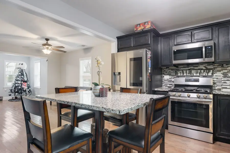 136 W 156th Street, Harvey, IL 60426 - Image #2