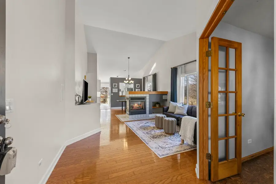 687 Springwood Drive, Joliet, IL 60431 - Image #3