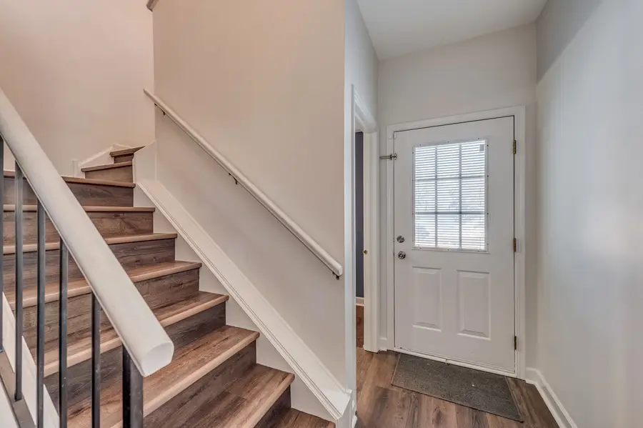 Address Withheld By Seller, Naperville, IL 60540 - Image #3