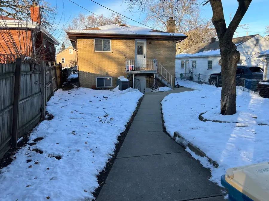 1105 Indian Avenue, Aurora, IL 60505 - Image #2