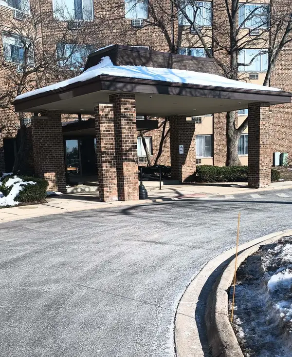 Address Withheld By Seller, Hoffman Estates, IL 60169