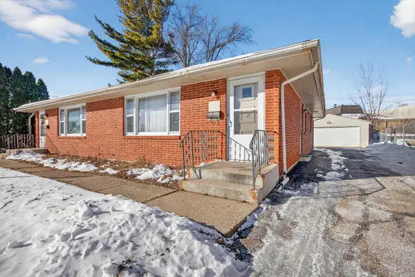 2527 Holmes Street, Rockford, IL 61108