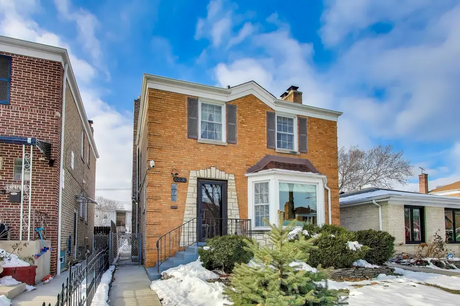 6230 N Troy Street, Chicago, IL 60659 - Image #3