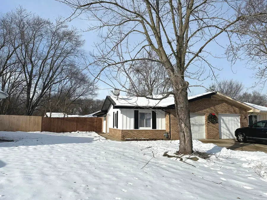 1410 Beverly Lane, Streamwood, IL 60107 - Image #2