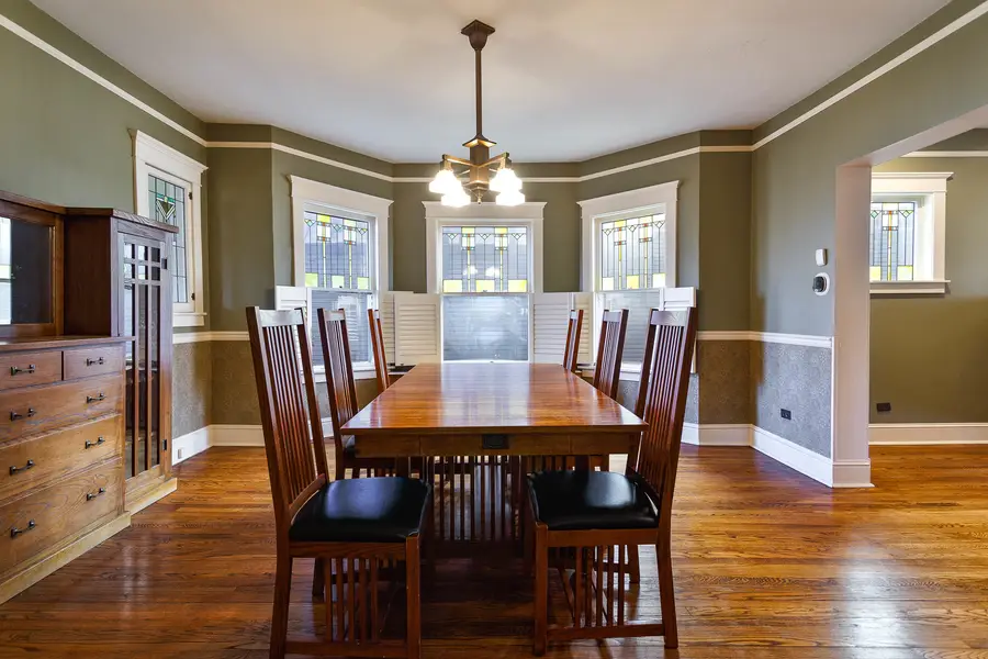 205 S Cuyler Avenue, Oak Park, IL 60302 - #3