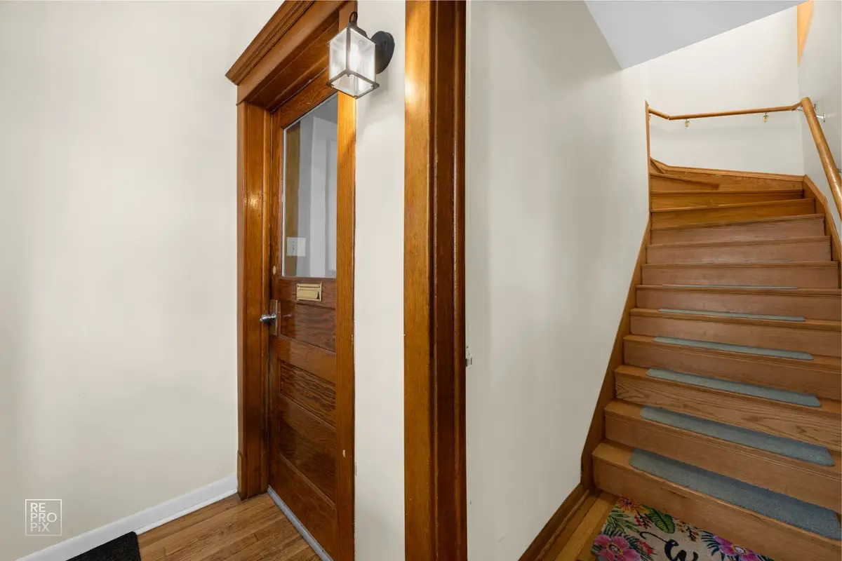 1847 W Touhy Avenue, Chicago, IL 60626 - Image #1