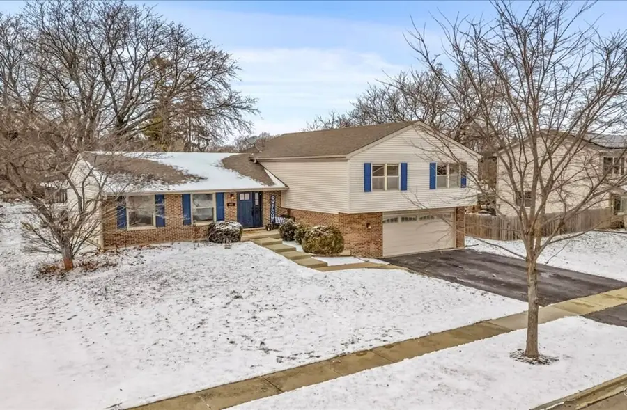 681 Windemere Lane, Lake Zurich, IL 60047 - Image #2