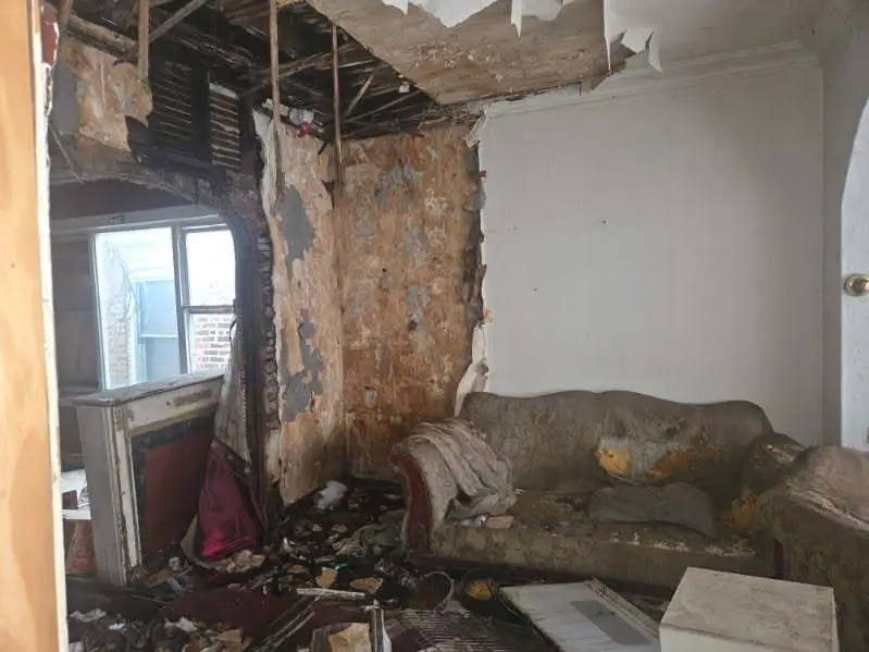 7629 S Maryland Avenue, Chicago, IL 60619 - #2