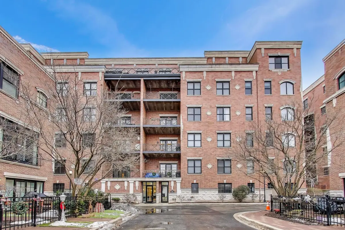 2811 N Bell Avenue #107, Chicago, IL 60618 - Image #1
