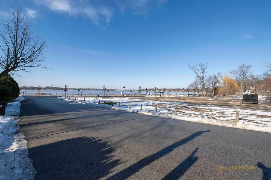 15 Lake Street, Lake Zurich, IL 60047 - #3