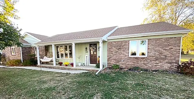 105 Kendall Street, Gifford, IL 61847 - #3