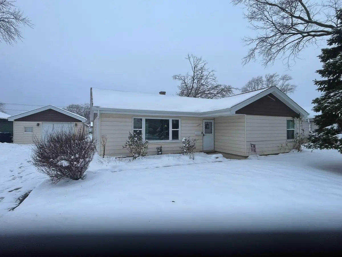 11524 S Nagle Avenue, Worth, IL 60482 - Image #1