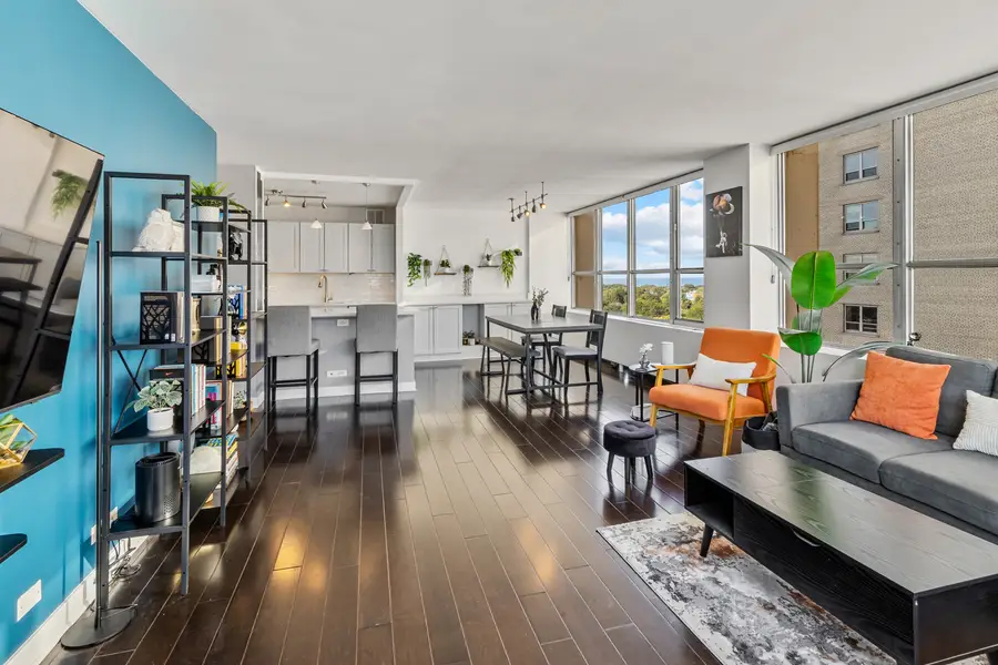 655 W Irving Park Road #1301, Chicago, IL 60613 - Image #3