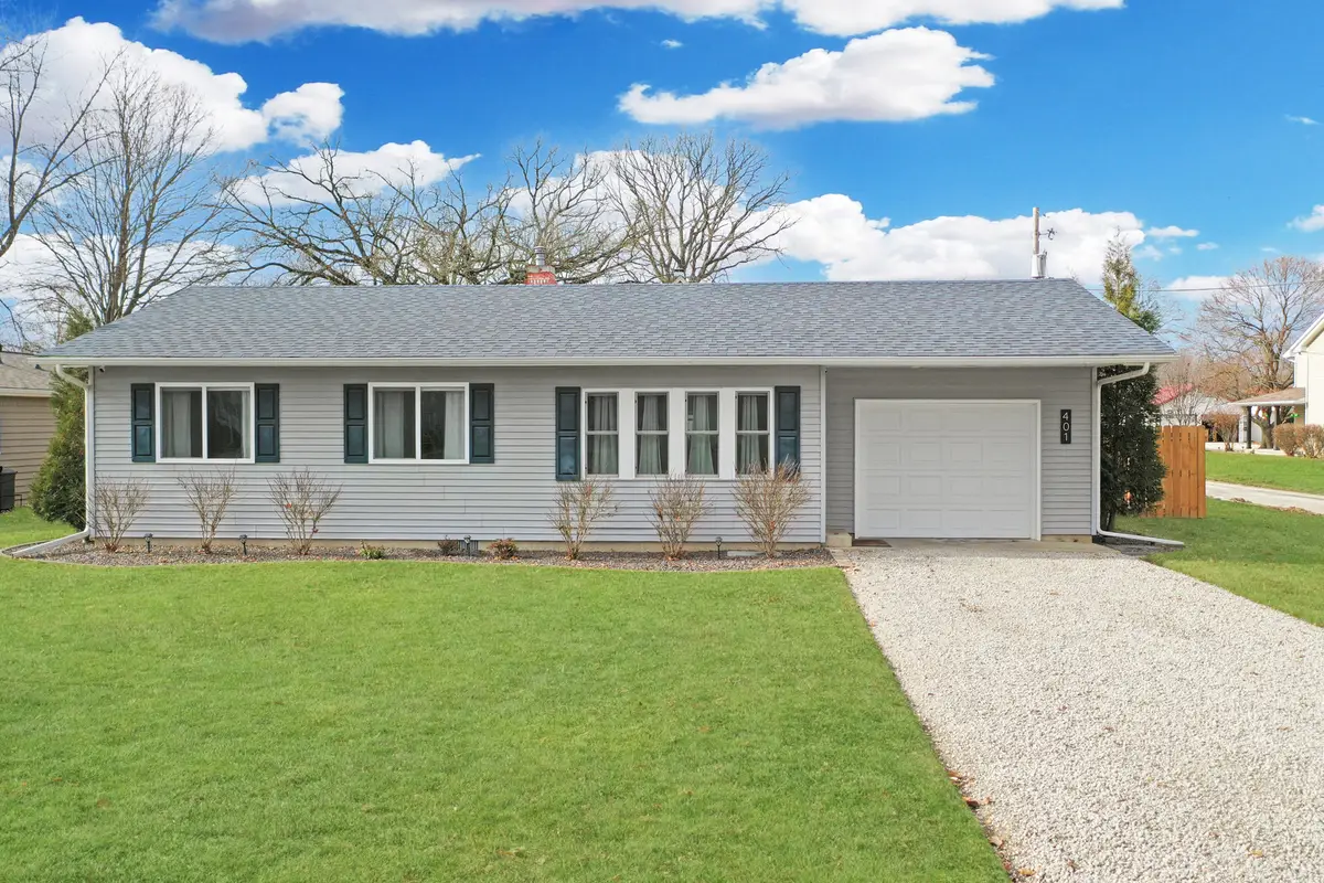 401 S Clinton Street, McLean, IL 61754 - Image #1