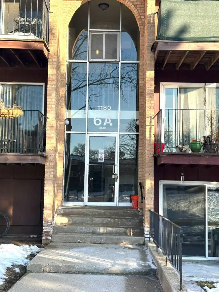 1180 Meadow Lane #108, Hoffman Estates, IL 60169 - Image #2