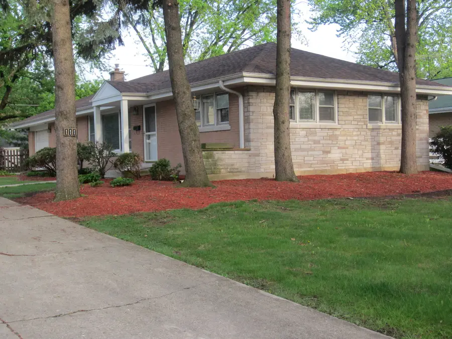 111 S Lorraine Road, Wheaton, IL 60187 - Image #2