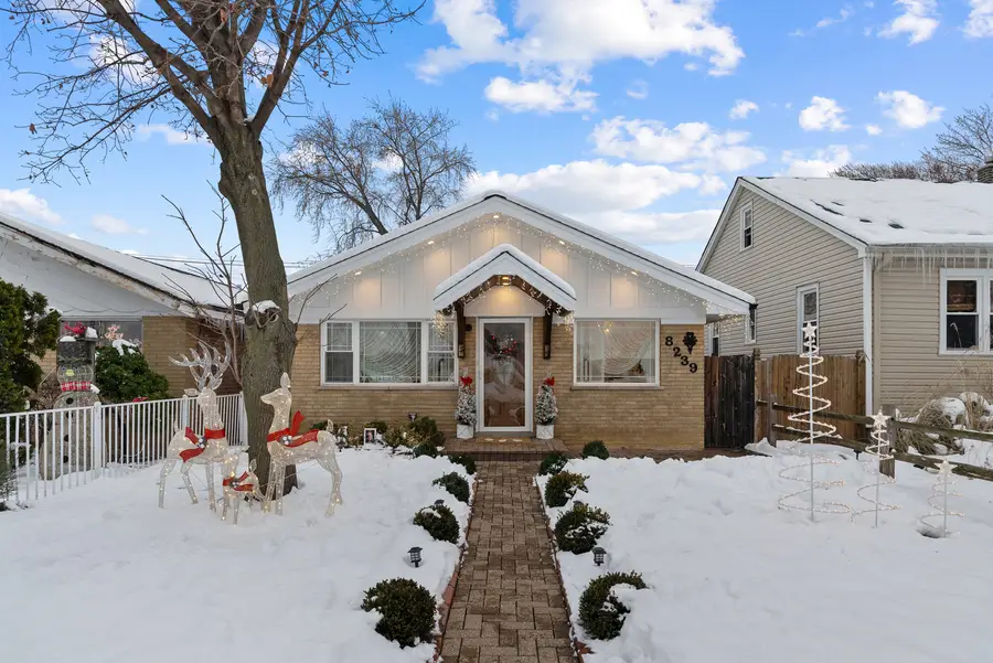 8239 Sayre Avenue, Burbank, IL 60459 - Image #2