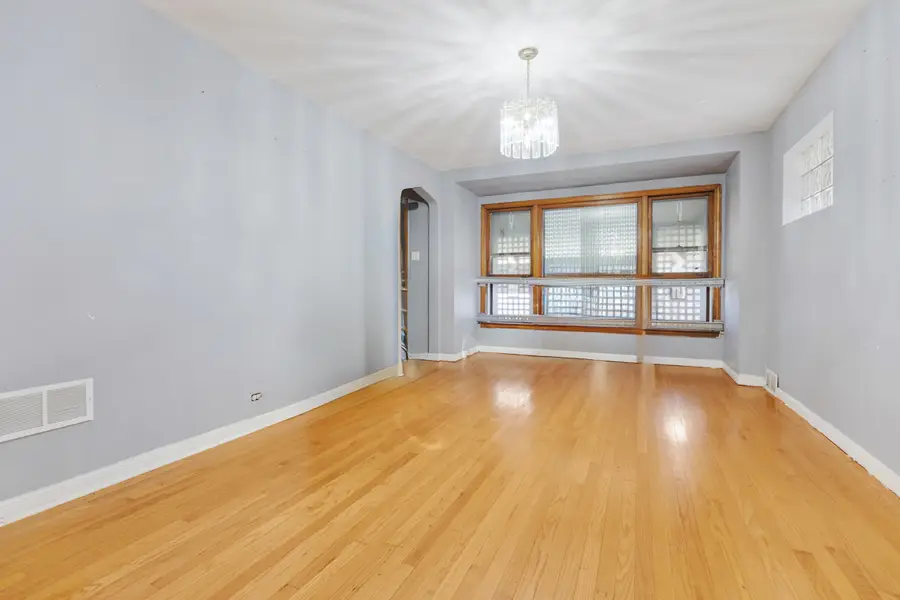 7148 S Sawyer Avenue, Chicago, IL 60629 - Image #3