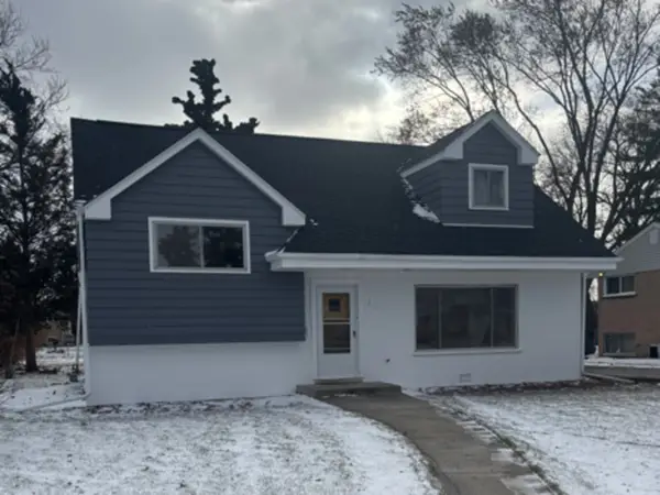 8425 W Carol Street, Niles, IL 60714