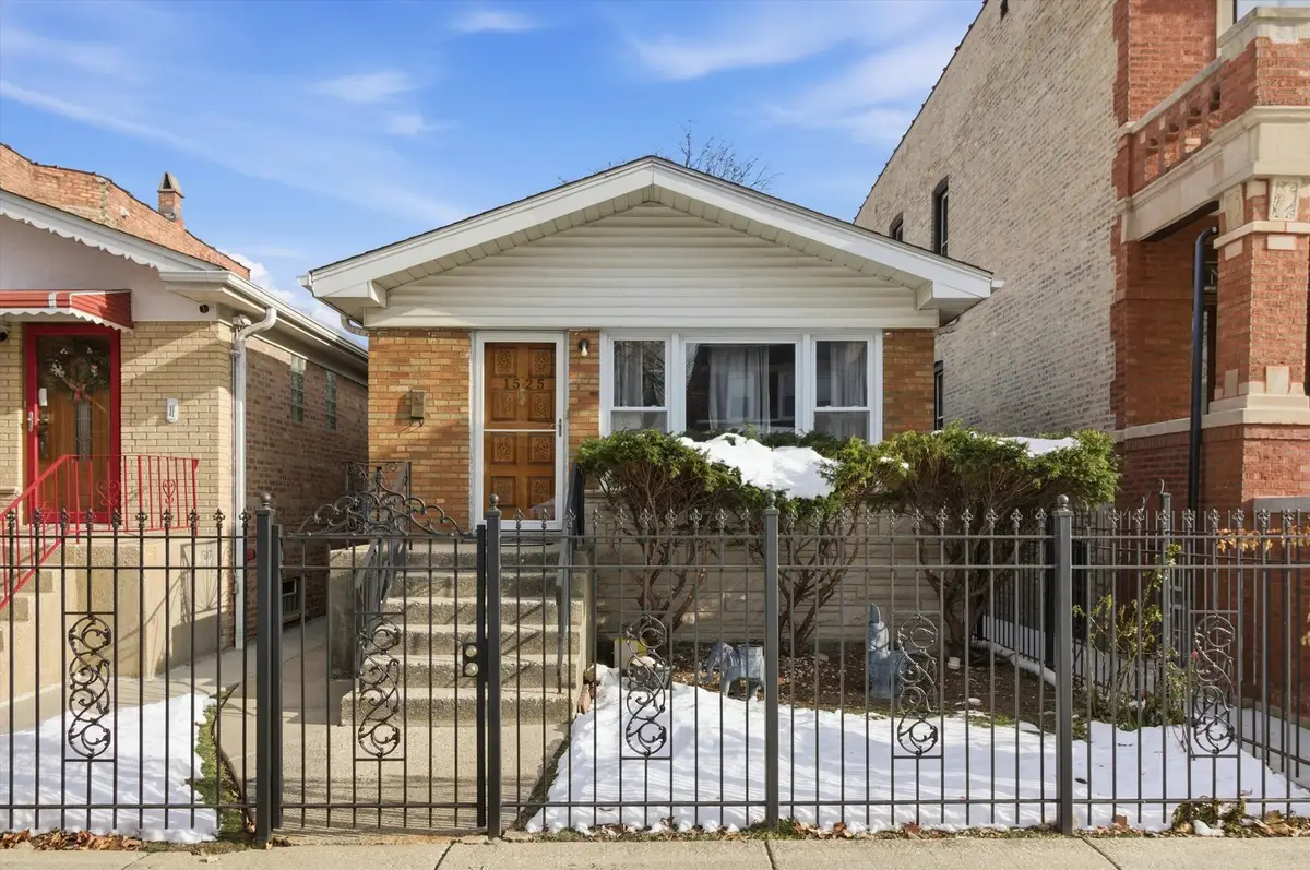 1525 N Springfield Avenue, Chicago, IL 60651 - Image #1