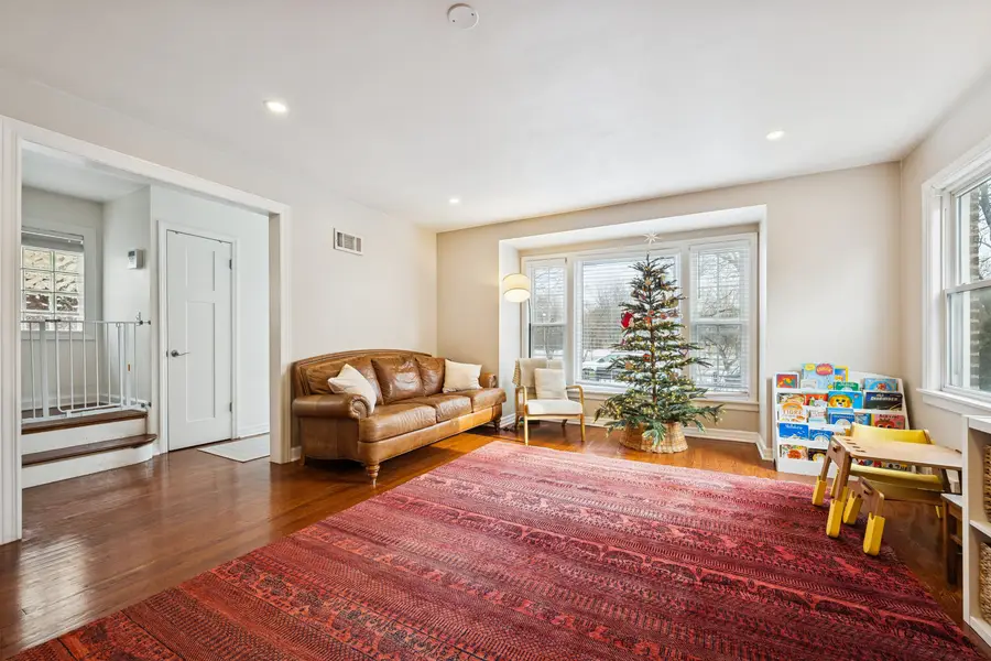 Address Withheld By Seller, Chicago, IL 60645 - Image #3