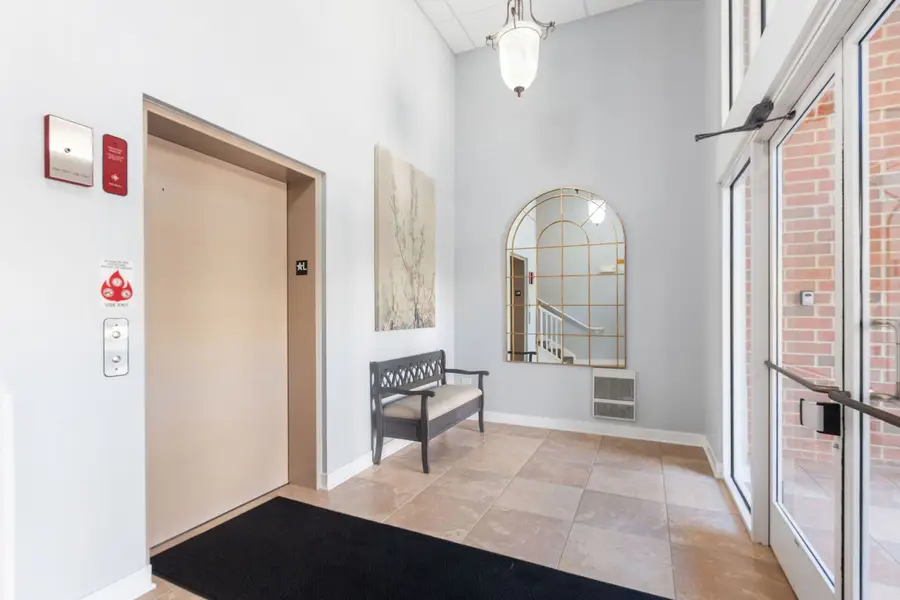 2671 Stone Circle #208, Geneva, IL 60134 - Image #3