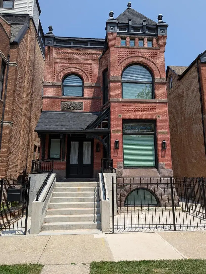 2150 W Monroe Street, Chicago, IL 60612 - #1