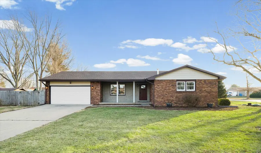 1688 Willowdale Drive, Saint Joseph, IL 61873 - Image #2