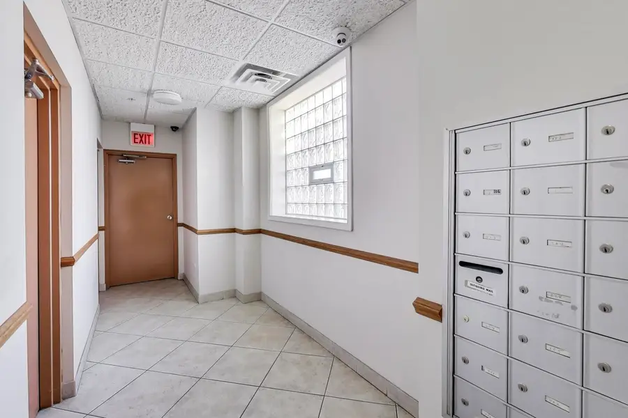 4534 N Cumberland Avenue #101, Chicago, IL 60656 - Image #3