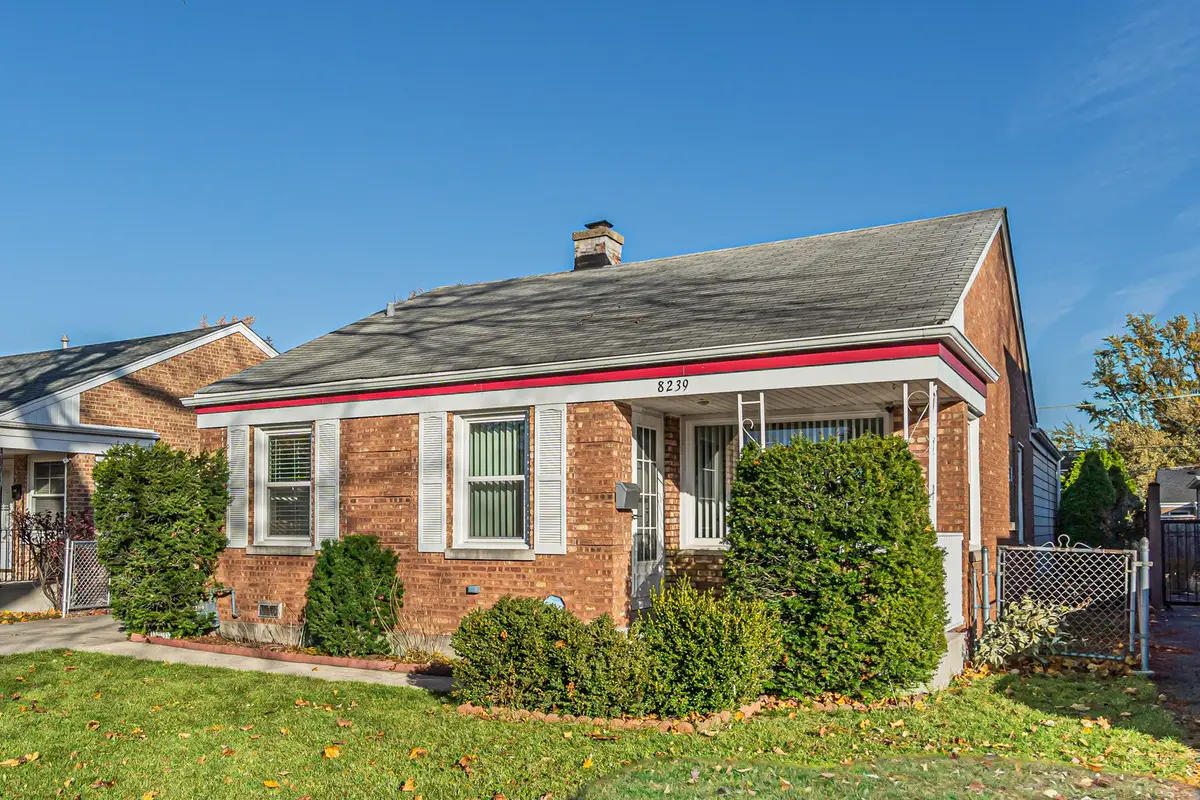 8239 N New England Avenue, Niles, IL 60714 - Image #1