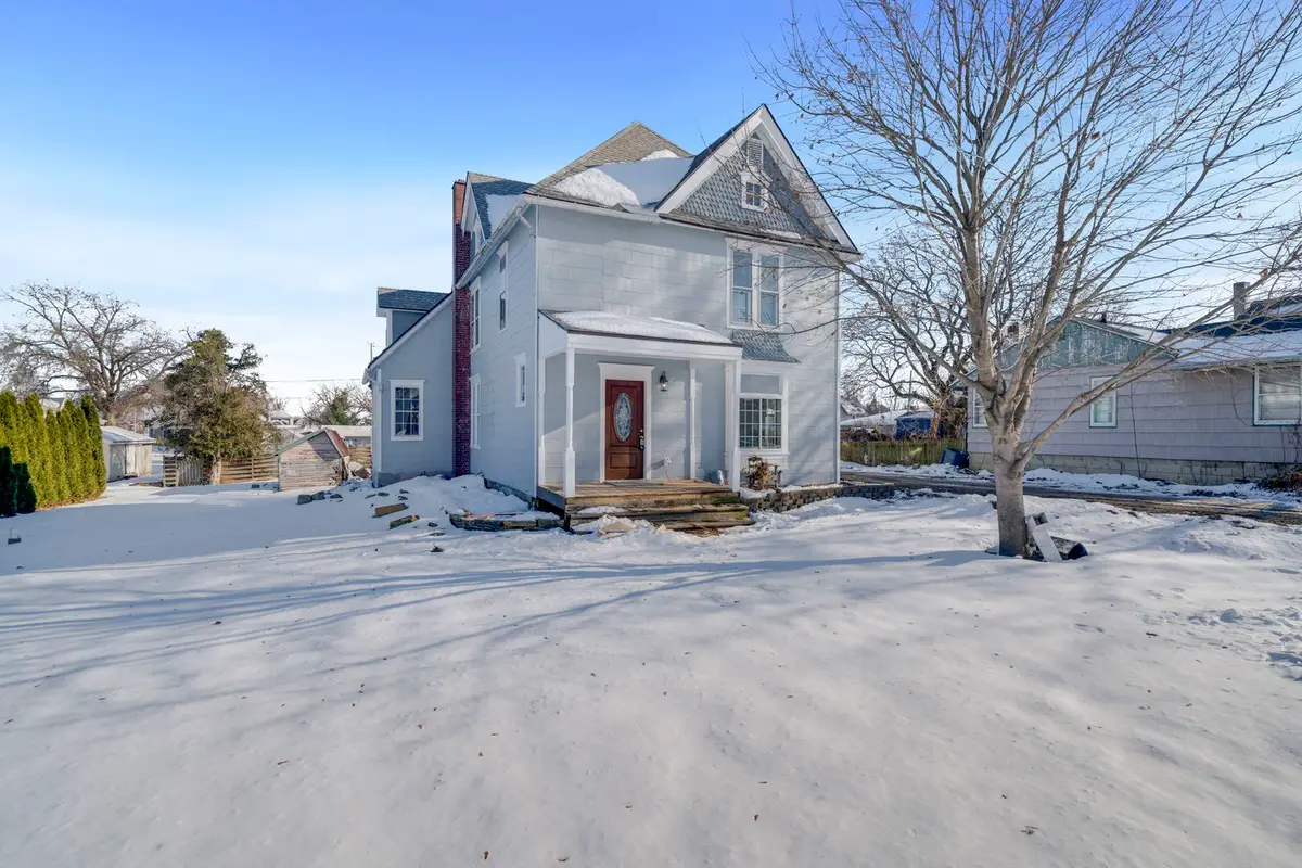 219 Calvert Avenue, Chadwick, IL 61014 - Image #1