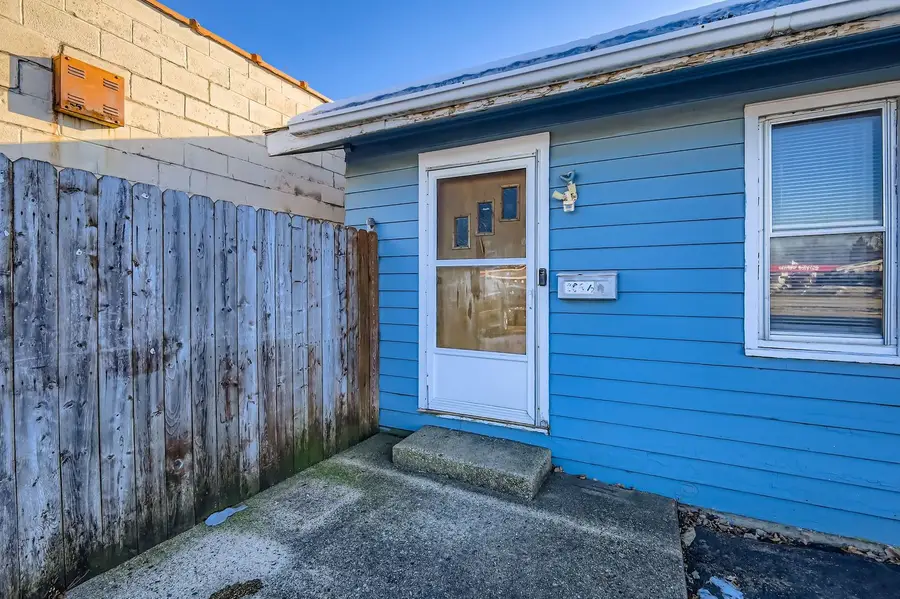 305 1/2 E North Avenue, Northlake, IL 60164 - Image #2