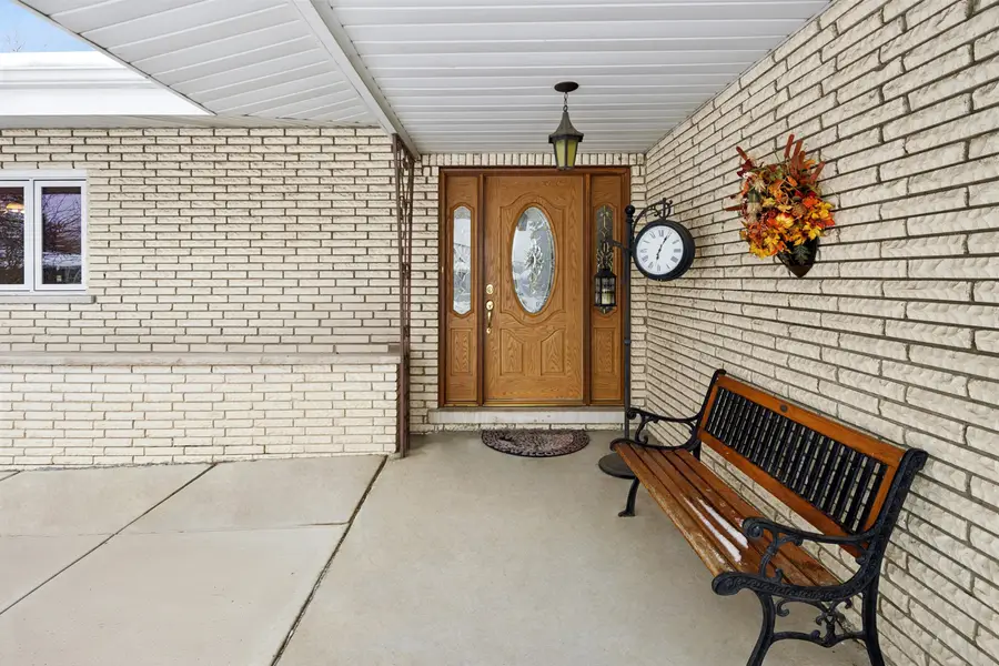 7216 S Octavia Avenue, Bridgeview, IL 60455 - #2