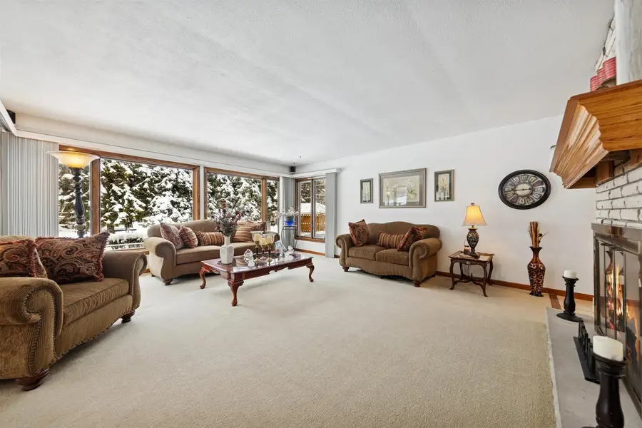 7216 S Octavia Avenue, Bridgeview, IL 60455 - #3