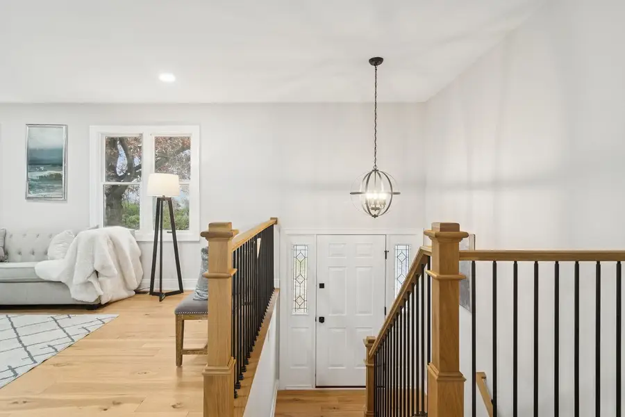 1420 Hassell Road, Hoffman Estates, IL 60169 - Image #2