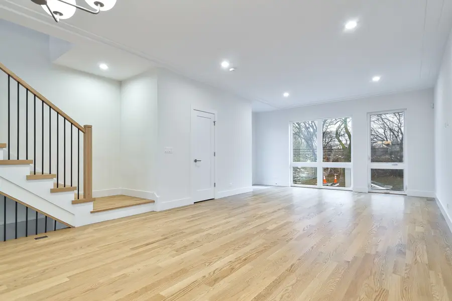 1521 N Lawndale Avenue, Chicago, IL 60651 - Image #2