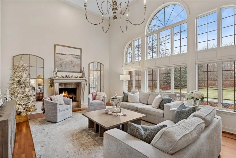 14840 Creekside Path, Green Oaks, IL 60048 - Image #2