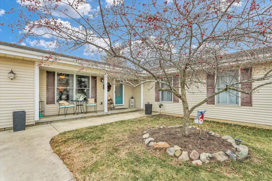 703 E Washington Street, Tolono, IL 61880 - #2