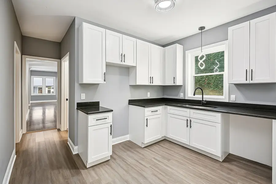 8536 S Maryland Avenue, Chicago, IL 60619 - Image #2