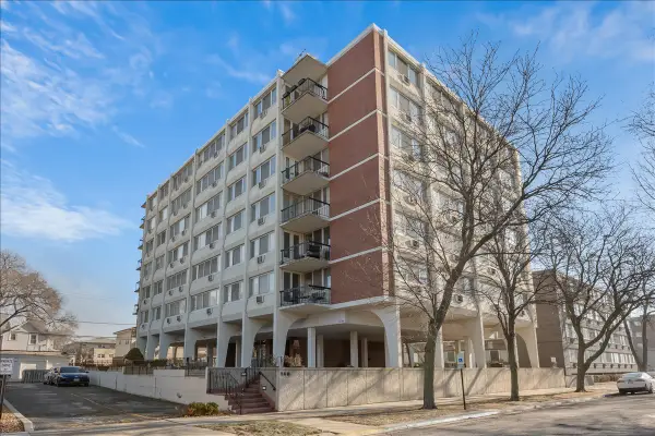 140 Marengo Avenue #506, Forest Park, IL 60130