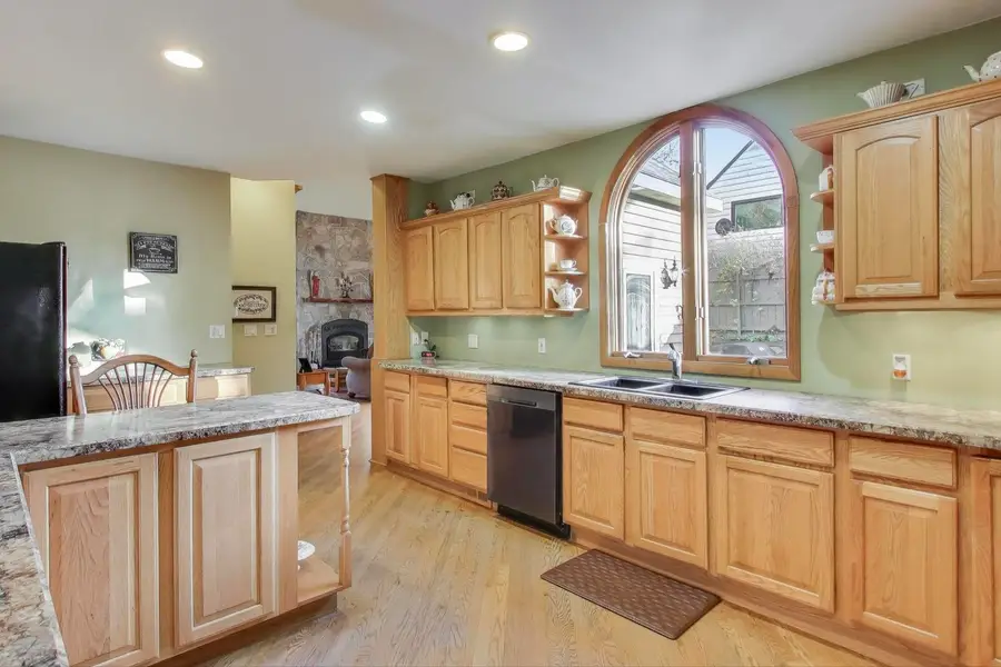 4116 E Lake Shore Drive, Wonder Lake, IL 60097 - Image #3