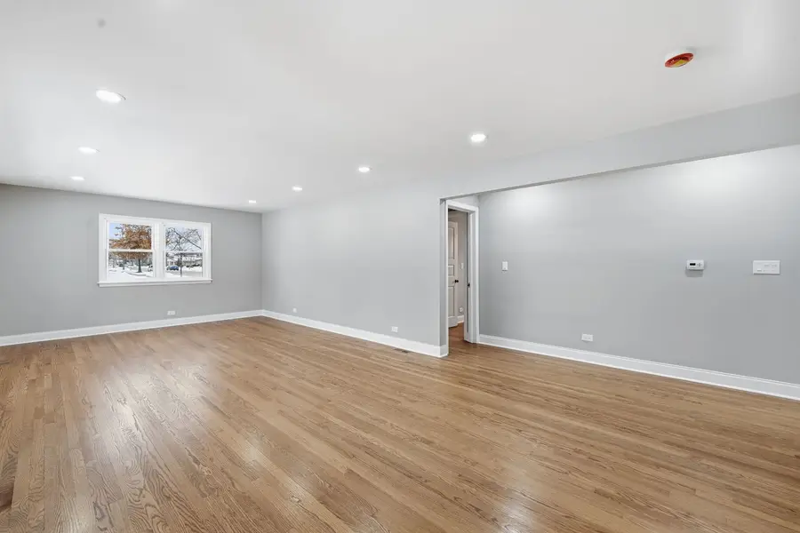 1220 N Hamlin Avenue, Park Ridge, IL 60068 - #2