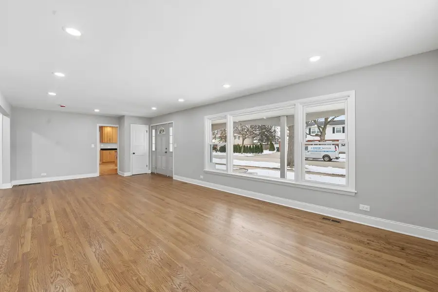 1220 N Hamlin Avenue, Park Ridge, IL 60068 - #3