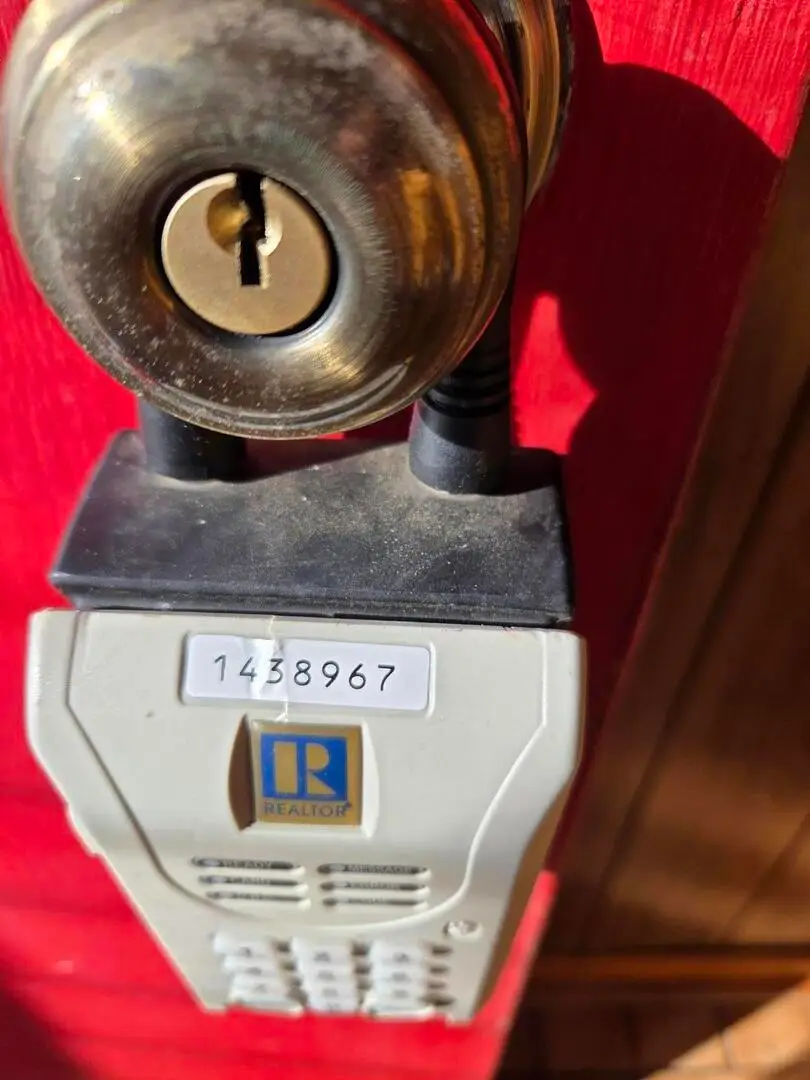 1754 E Lincoln Avenue, Des Plaines, IL 60018 - #3