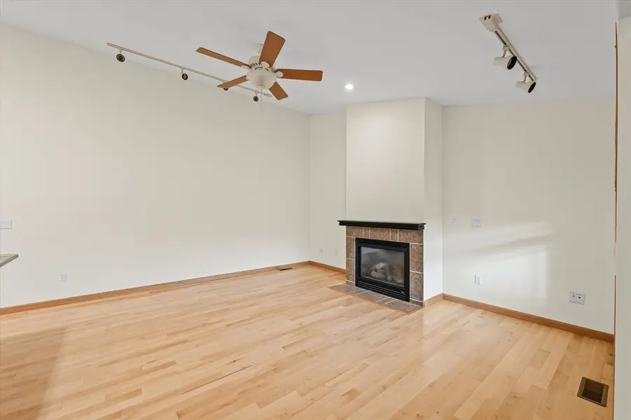 Address Withheld By Seller, Urbana, IL 61802 - Image #3