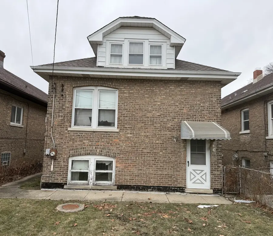2431 Wesley Avenue, Berwyn, IL 60402 - Image #2