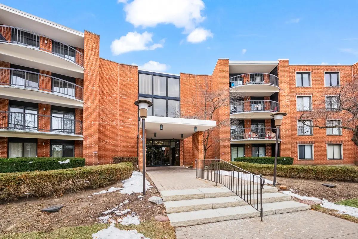 1415 E Central Road #306A, Arlington Heights, IL 60005 - Image #1
